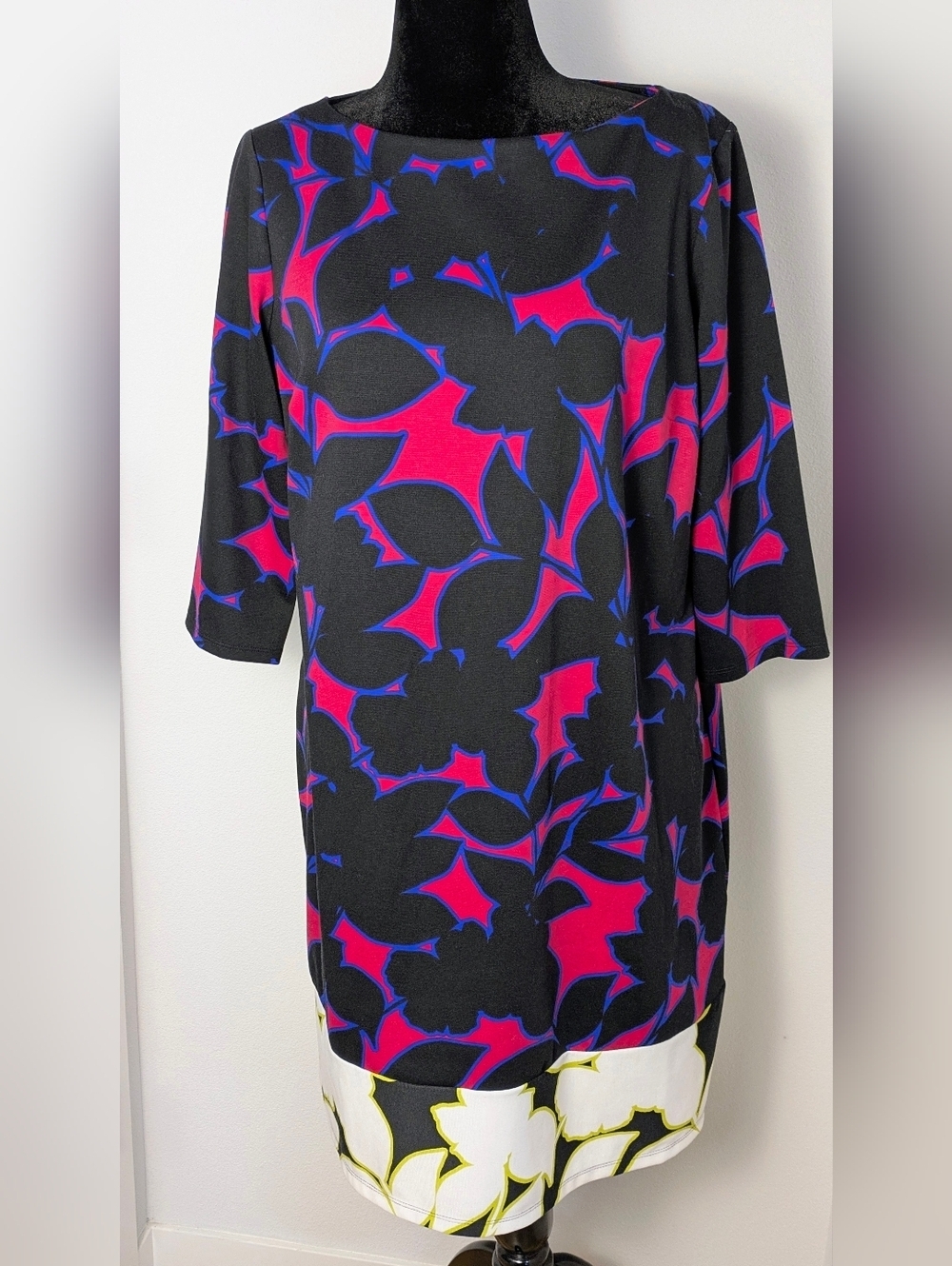 Maggy L London women's Floral black red multi stretch shift dress 3/4 Sz 14W $99
